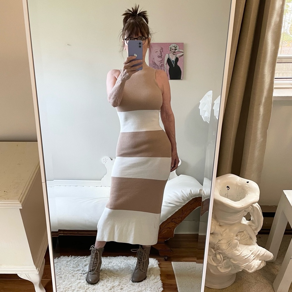 SLEEVELESS MOCK TURTLENECK LONG DRESS SIDE SLIT RIBBED KNIT CREAM TAN STRIPES